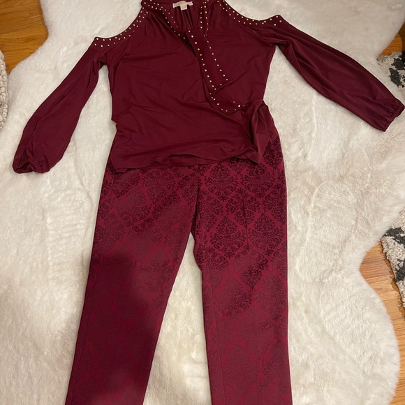 Michael Kors rich cranberry colored cold-shoulder top - Picture 2 of 3